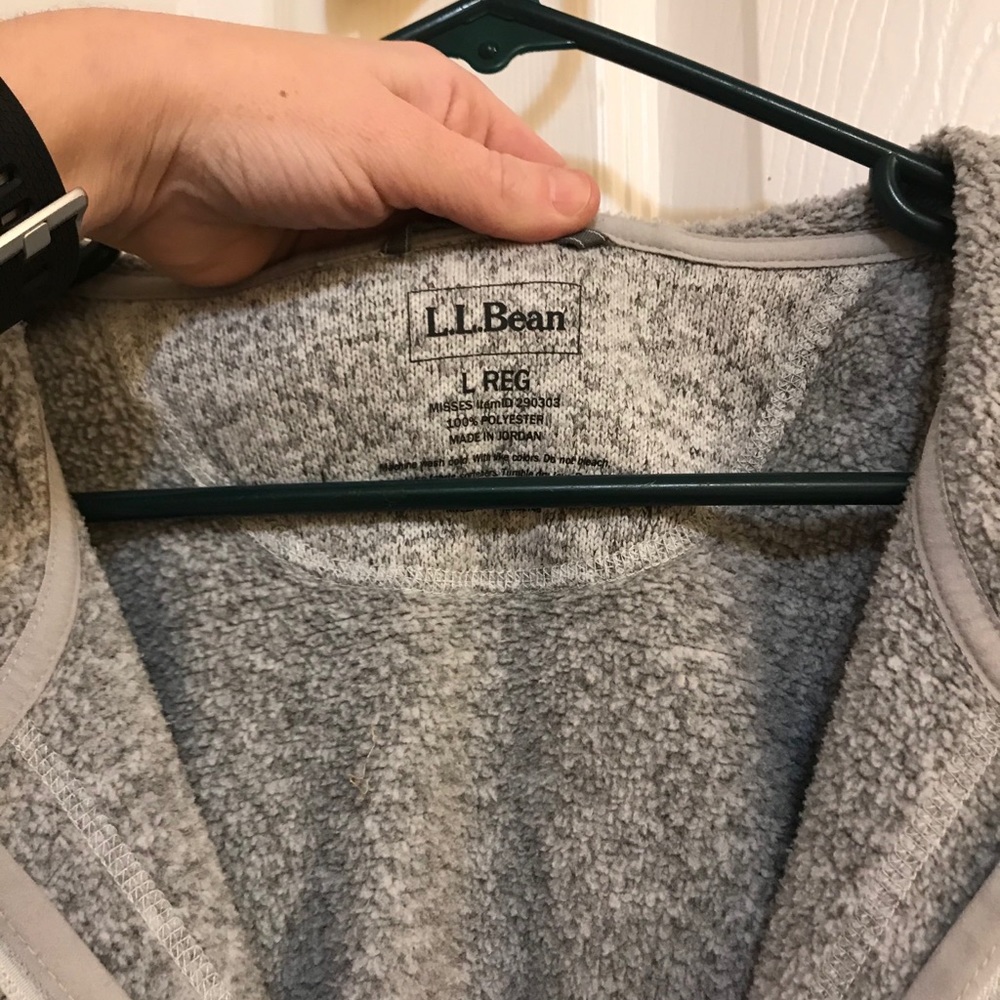 LL BeanWomen’s sweater fleece zip up coat w/hood